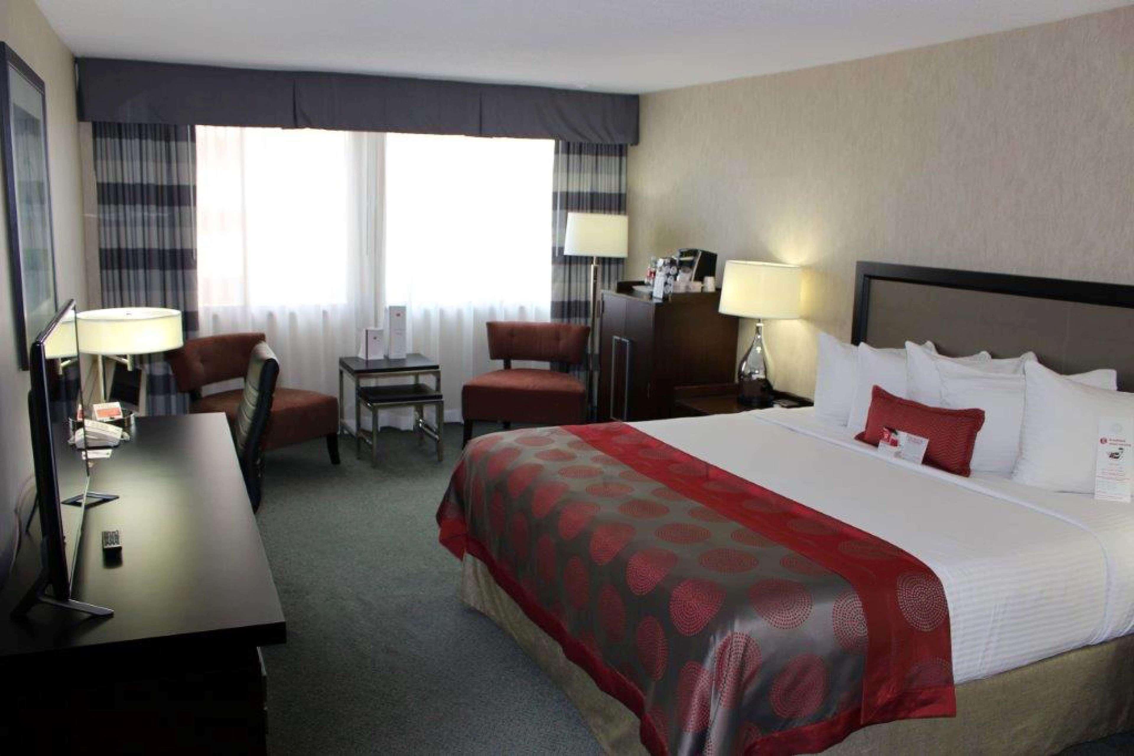 Hotel Ramada Plaza By Wyndham Regina Downtown Exterior foto