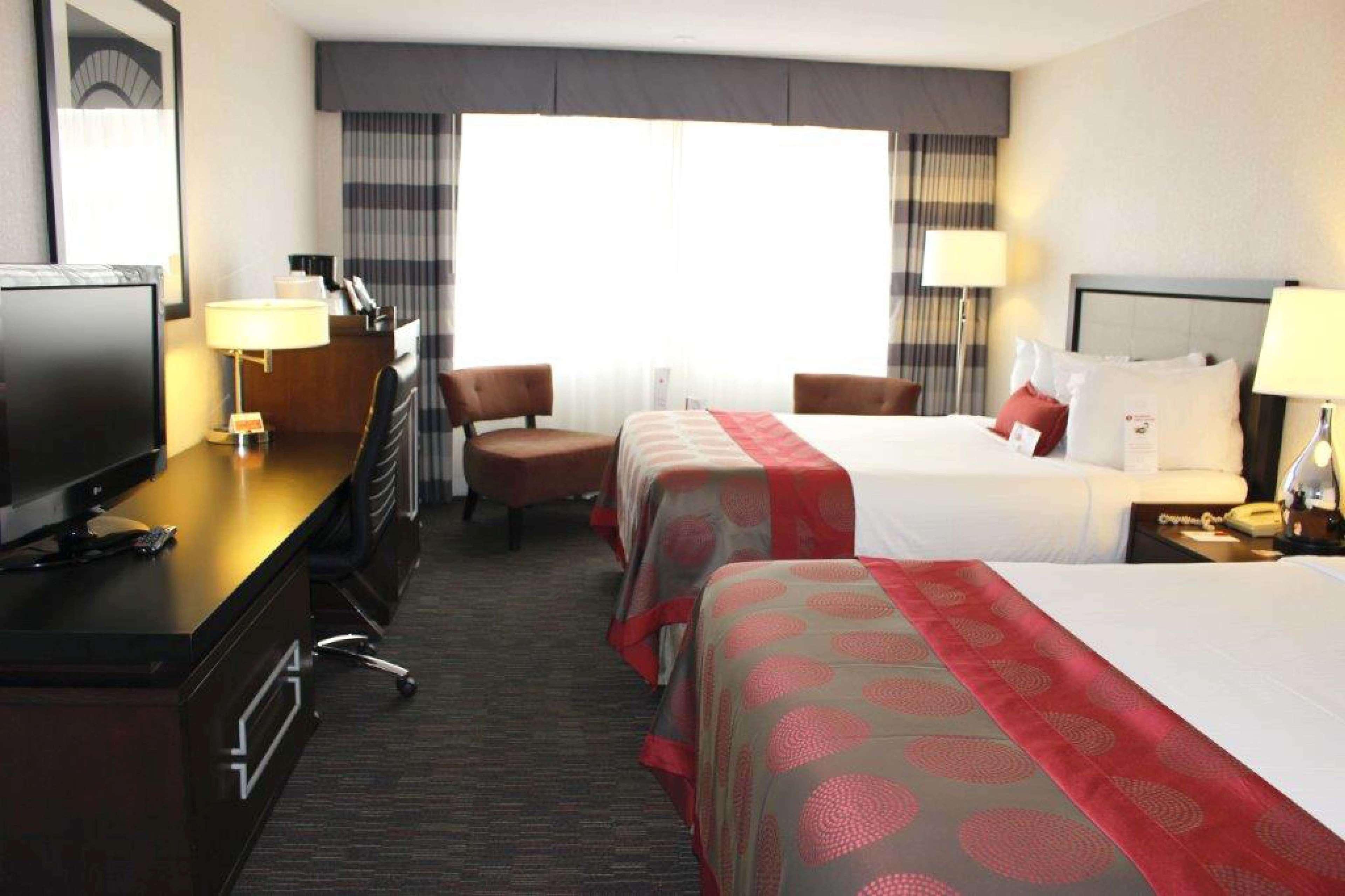 Hotel Ramada Plaza By Wyndham Regina Downtown Exterior foto