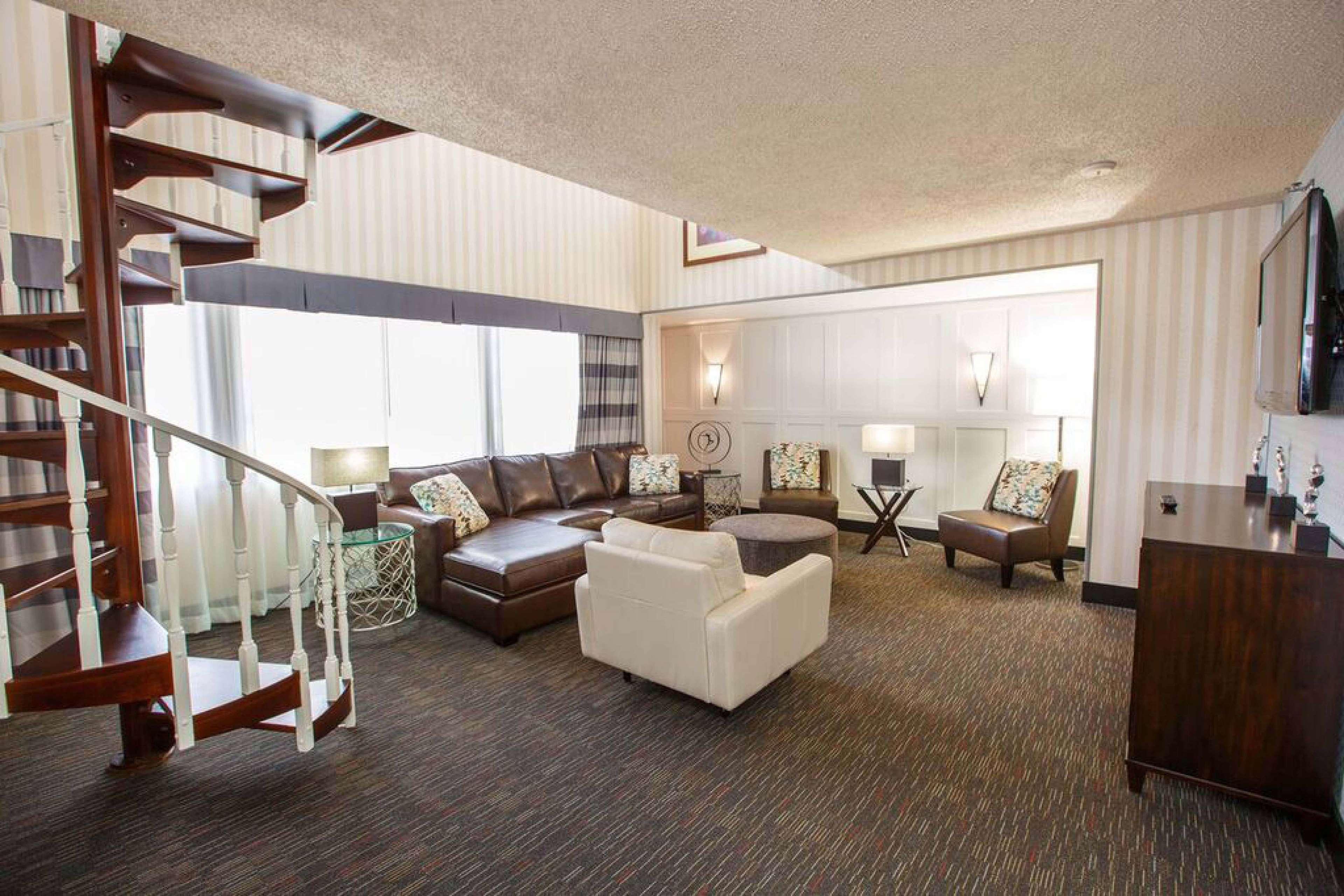 Hotel Ramada Plaza By Wyndham Regina Downtown Exterior foto