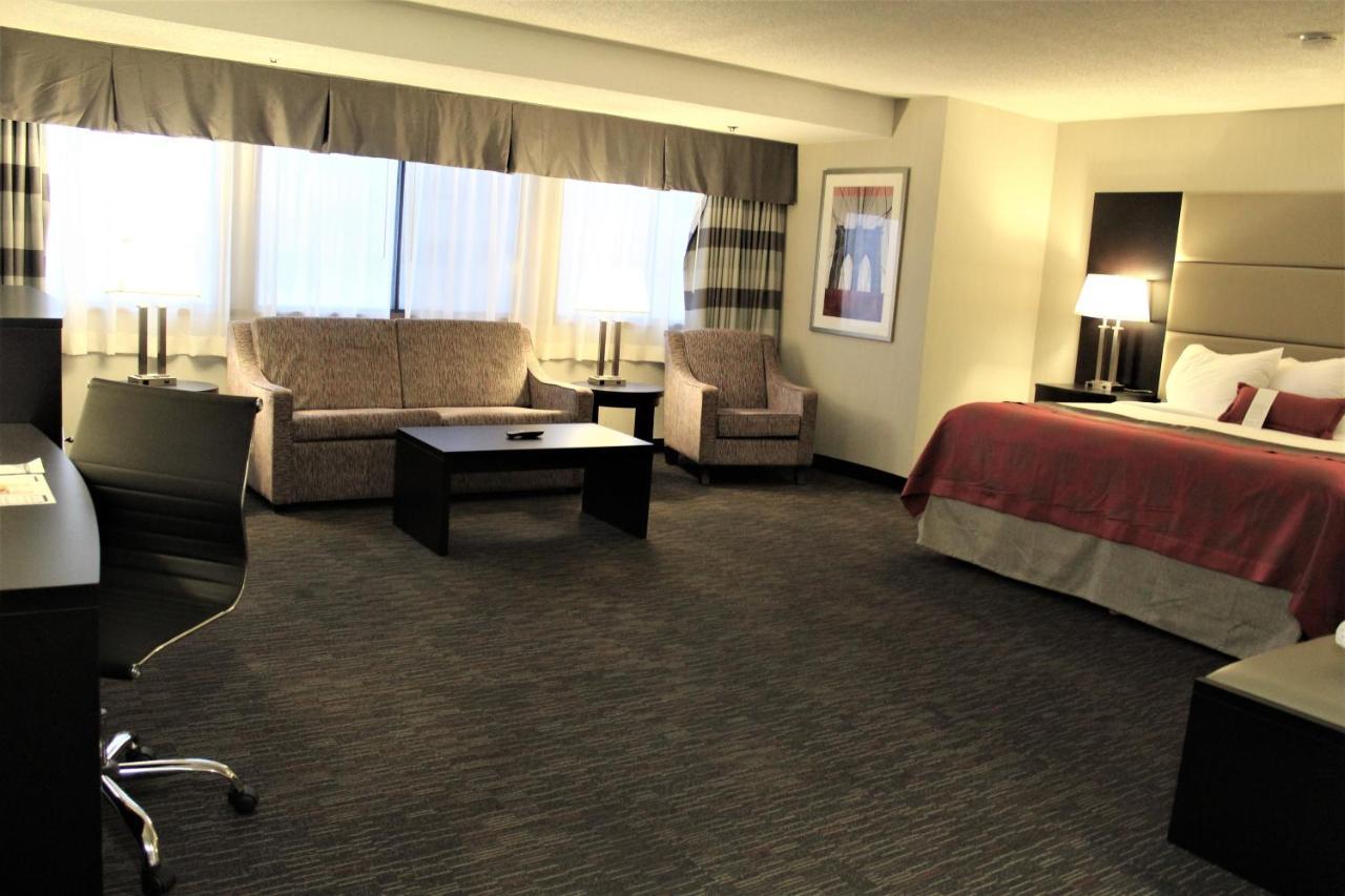 Hotel Ramada Plaza By Wyndham Regina Downtown Exterior foto